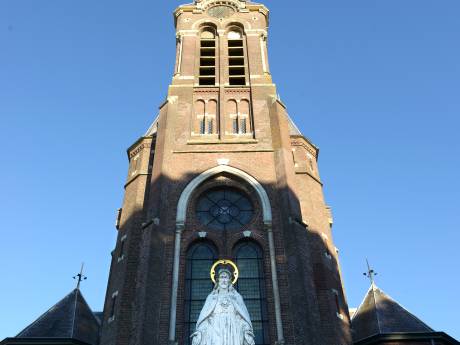 Verkoop kerk Den Hout op losse schroeven