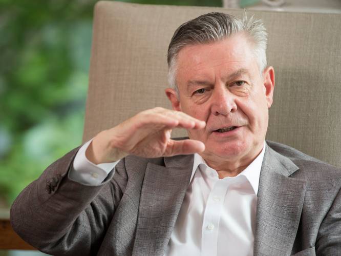 Karel De Gucht overschouwt het politieke slagveld: "De leiders van Vlaams Belang zijn fascisten"