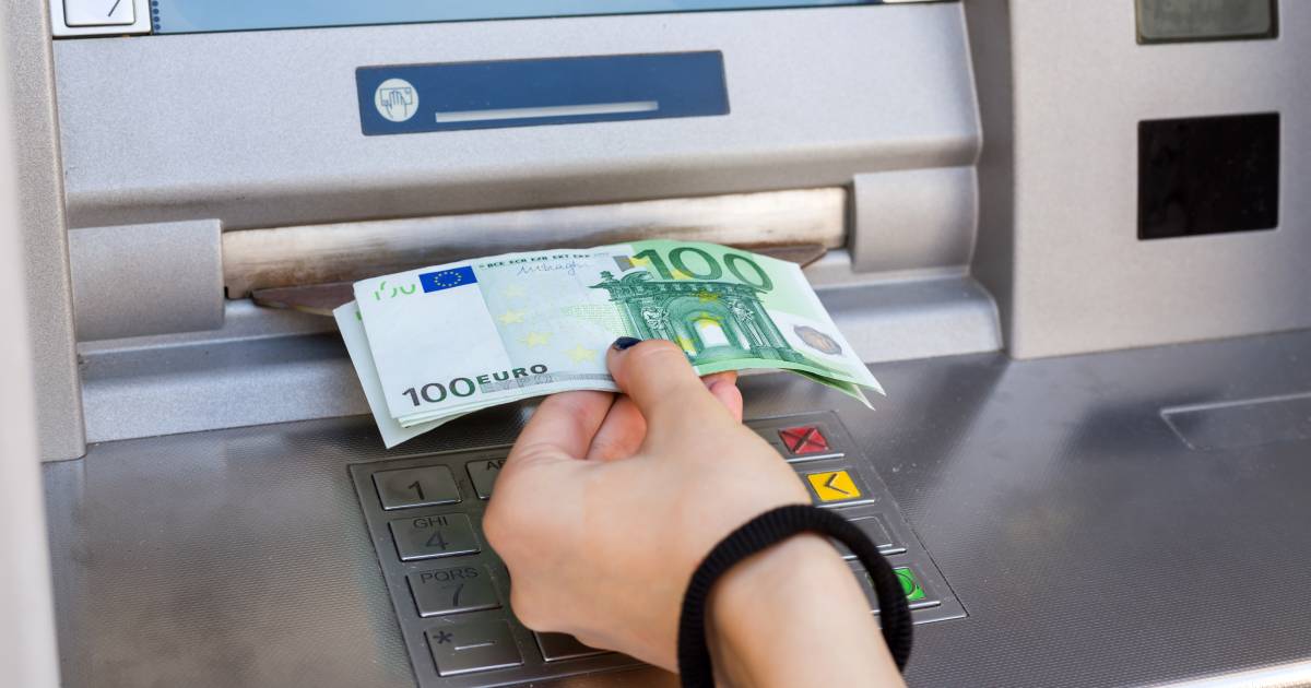 A quarter of Belgians believe there are too few ATMs |  Instagram VTM News