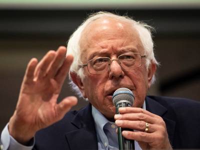 Amerikaanse politicus Bernie Sanders met hartklachten in ziekenhuis