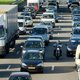 Dagelijkse exodus: zes op tien werkende Nederlanders pendelen tussen huis en baan