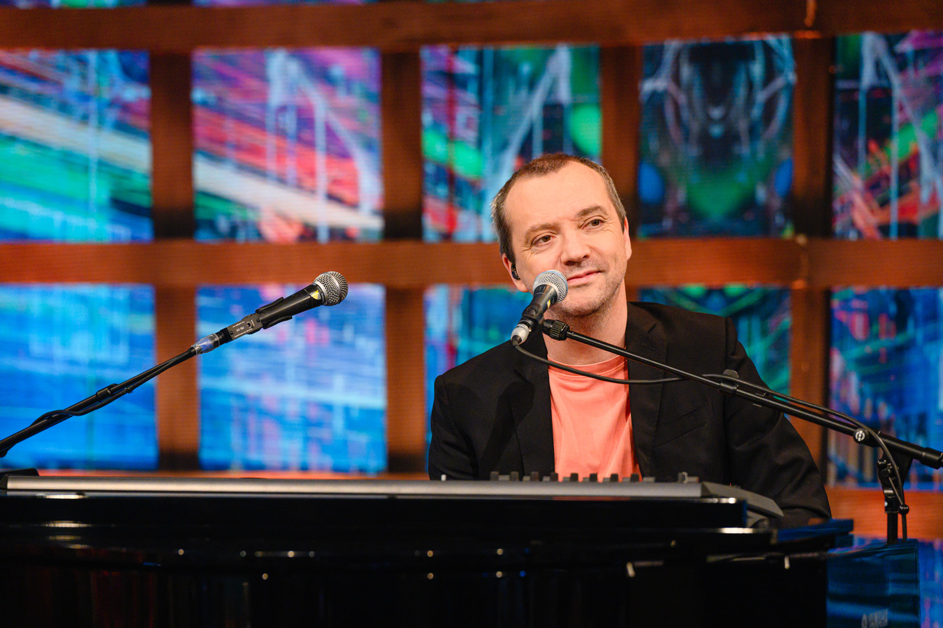 Miguel is pianist van Even tot