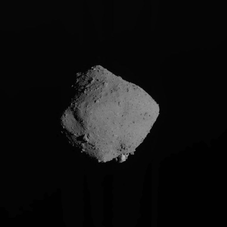 Asteroïde Ryugu nadat Hayabusa-2 is vertrokken.