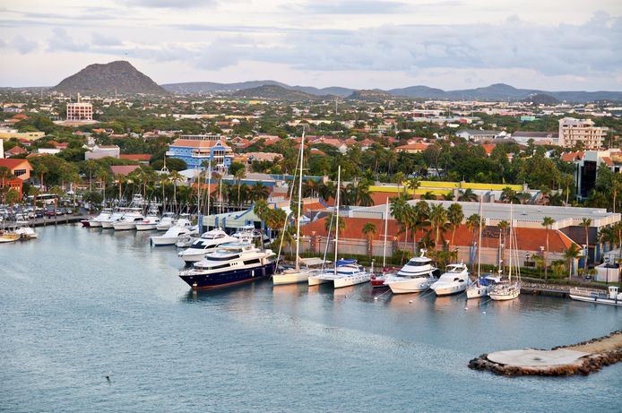 Oranjestad, de hoofdstad van Aruba.