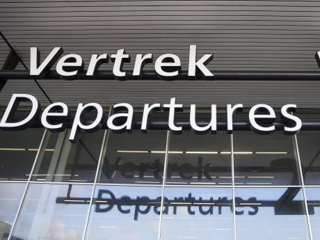 Verwarring over handbagageregels bij reizigers: wat mag nu wel in de handtas? 