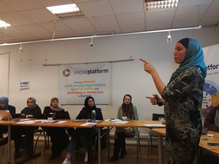 Ihsane Haouach tijdens een workshop voor European Forum of Muslim Women, november 2019. Beeld RV