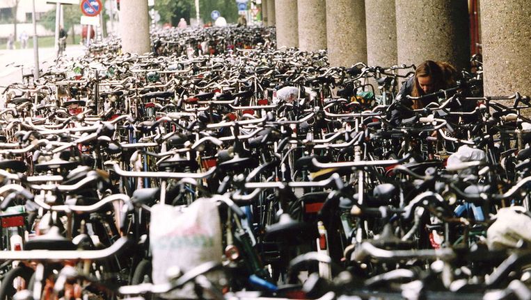 kralen Monetair schrijven Utrecht voert betaald fietsparkeren in bij station | De Volkskrant