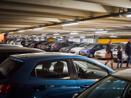 P+R's bij Rotterdam lopen sneller vol: betaald parkeren moet automobilist uit buurt weren