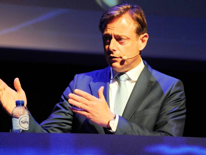 De Wever bekritiseert energiebeleid Vlaamse én federale regering: "Heel veel gebakken lucht"