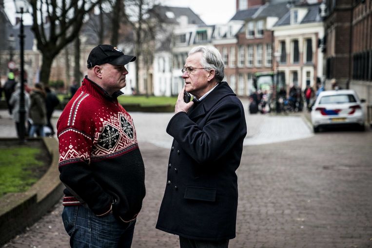 Burgemeester Koen Schuiling (rechts) van Groningen (archiefbeeld) Beeld ANP