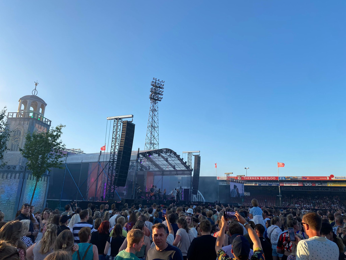 Snelle na optreden voor 15.000 fans in de Adelaarshorst ‘Heb hier geen