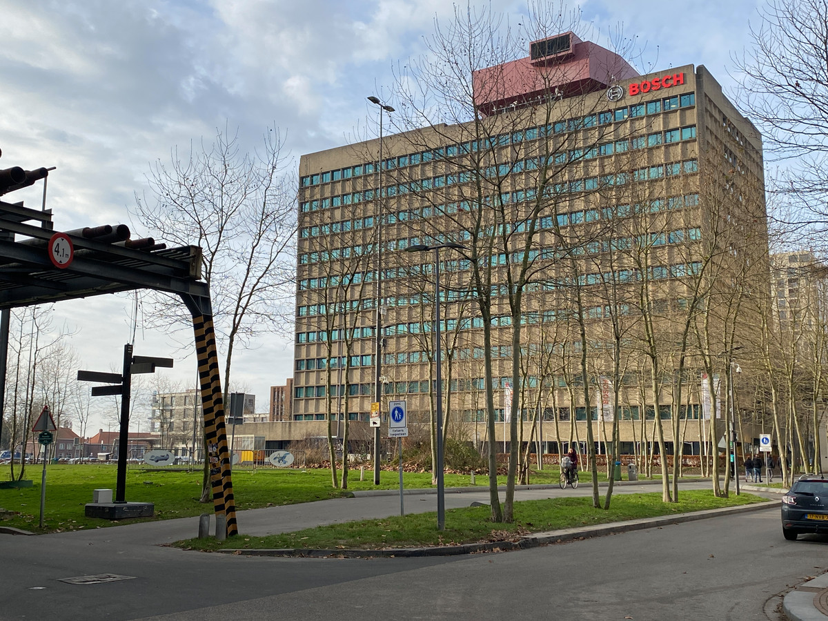Gepolijst Thespian beetje Laatste bouwfase Strijp-S in Eindhoven telt 1400 woningen en begint in  2023, als alles meezit | Foto | bd.nl