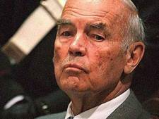 Priebke, l'un des derniers criminels nazis, fête ses 100 ans