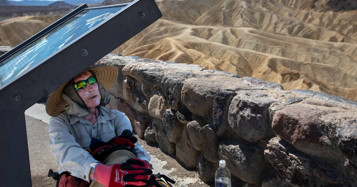 Un americano di 71 anni muore poche ore dopo essere stato intervistato nel caldo soffocante della Death Valley: “Perché lo sto facendo? Perché no?”  |  al di fuori