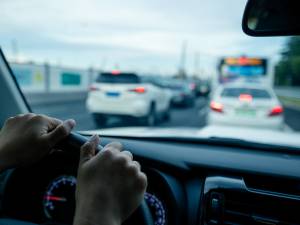 De Stelling: autorijden wordt stukken duurder, belachelijk!