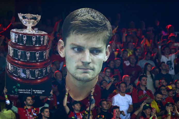 Belgische fans met een gigantische afbeelding van het hoofd van Goffin tijdens de Davis Cup-finale tegen Groot-Brittannië in 2015.