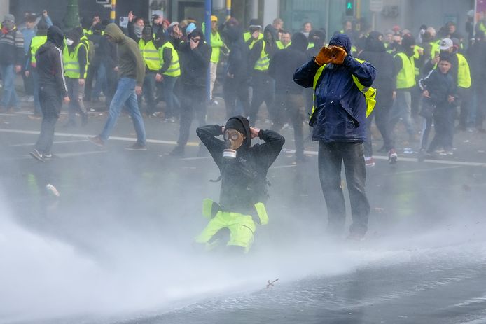 De voorbije twee zaterdagen kwam het in Brussel al tot confrontaties tussen politie en gele hesjes.