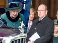 De Queen in rolstoel en prinses Charlene die ontbrak: wat je niet te zien kreeg tijdens herdenking van prins Philip