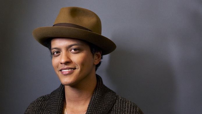 Bruno Mars Plant Vuurwerk En Circusacts Op Huwelijk Sterren Ad Nl