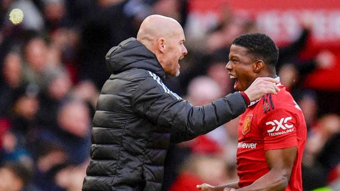 Erik ten Hag maakt zich niet druk om geblesseerde backs, want: ‘Tyrell Malacia speelt grandioos’
