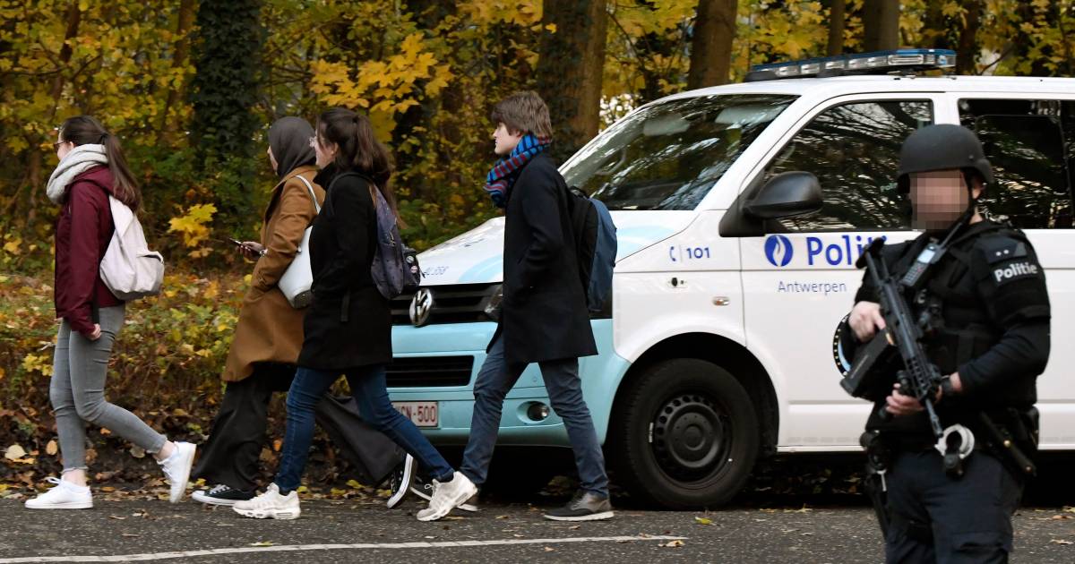 Un suspect de 18 ans interpellé pour les menaces reçues ...
