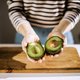 Weg met de avocado? Waarom de populaire vrucht steeds meer onder vuur komt te liggen