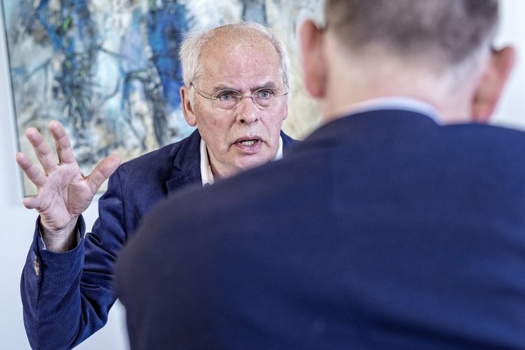 Bert Keizer in gesprek met Stijn Fens over zijn nieuwe boek en het geloof. Beeld Patrick Post