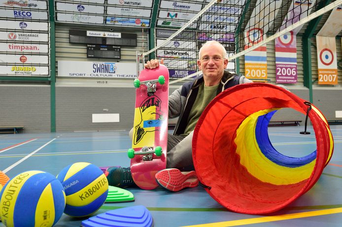 Bestuurslid Johnk Blonk van volleybalvereniging ZVH uit Zevenhuizen: ,,We doen het echt in het algemeen belang. De NeVoBo wil weer een woordje meespreken bij de Olympische Spelen.''