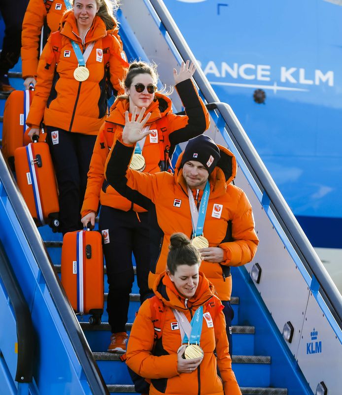 TeamNL komt aan op Schiphol.
