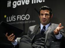Figo: "Ce serait une erreur de maintenir l'élection à la tête de la FIFA"