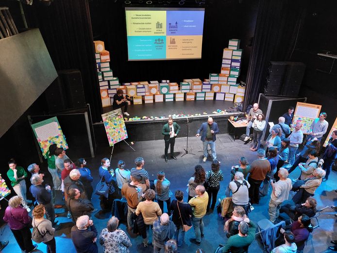 Een van de klimaatconferenties vond in april in Dynamo in Eindhoven plaats.