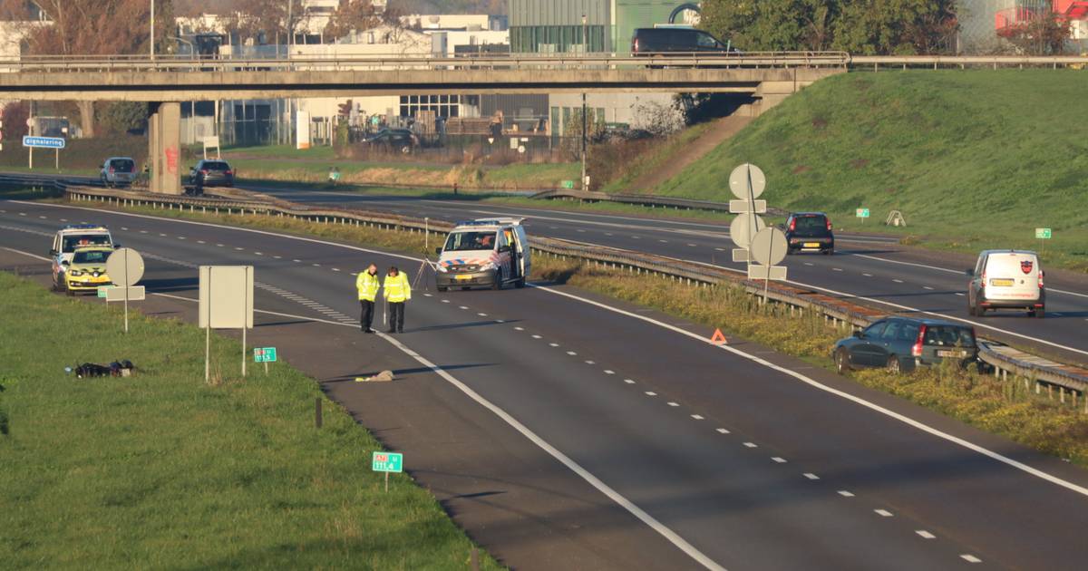 Motorrijder gewond door ongeluk op A73 bij Beuningen: Oostenrijker verdacht als drugsrijder.