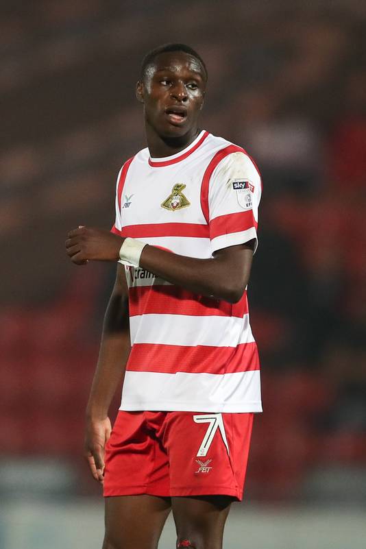 Rodney Kongolo in het shirt van Doncaster Rovers.