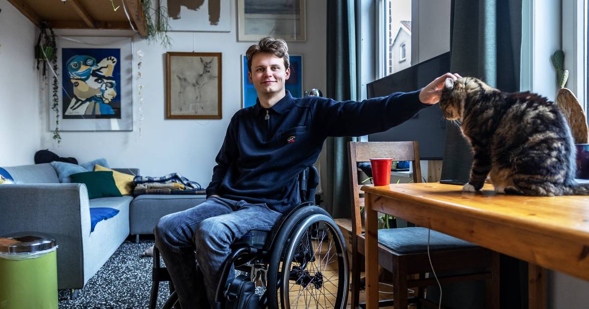 Na skiongeluk belandde Tycho in rolstoel: ‘Bizar voor mijn ouders dat tweede kind óók gehandicapt is’.