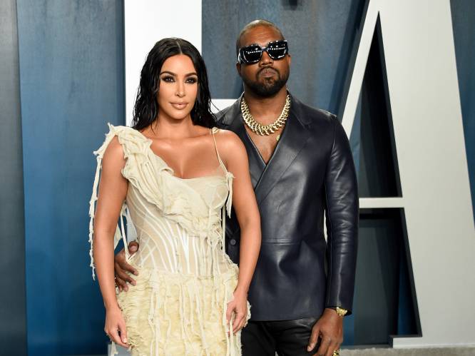 Kanye dreigt om geheimen van Kim Kardashian openbaar te maken in livestream: “Hij vreest dat ze hem anders laat opnemen”