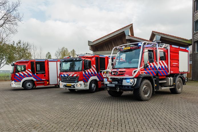 De VRU schaft nieuwe brandweerautos aan. De testmodelen staan in Soest