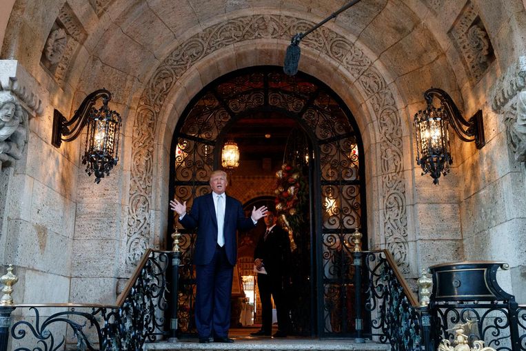 Donald Trump bij Mar-a-Lago. Beeld ap