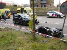 Ernstig ongeluk in Zutphen: man (22) overleden, andere man zwaargewond na botsing tussen auto en motor