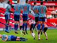 Ajax wankelt tegen PSV maar blijft overeind: ‘Wij hebben met 1-1 gewonnen’