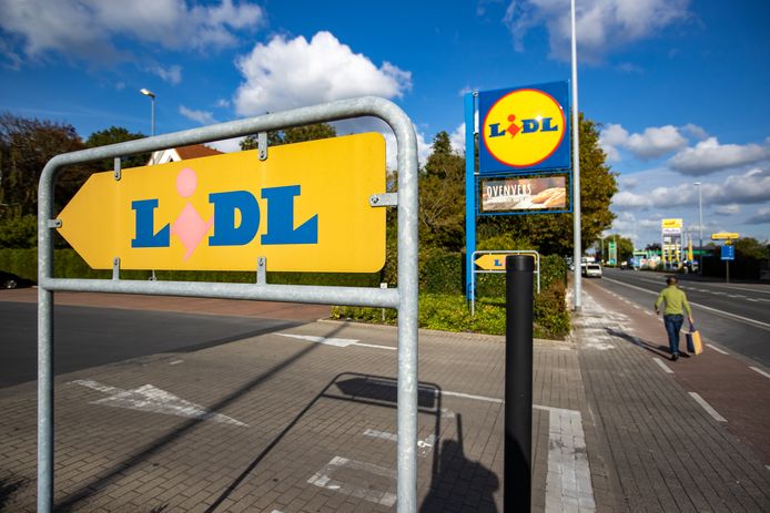 Het personeel van Lidl staakt sinds woensdag vanwege de hoge werkdruk.