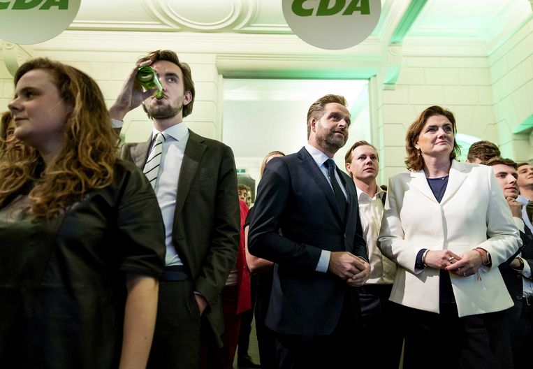 Hugo de Jong en Karien van Gennip tijdens de uitslagenavond van het CDA voor de Provinciale Statenverkiezingen.  Beeld ANP