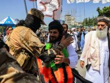 Un Afghan libéré de Guantanamo accueilli en héros chez lui