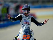 Collin Veijer boekt na harde valpartij van concurrent sensationele Moto3-zege in Spanje