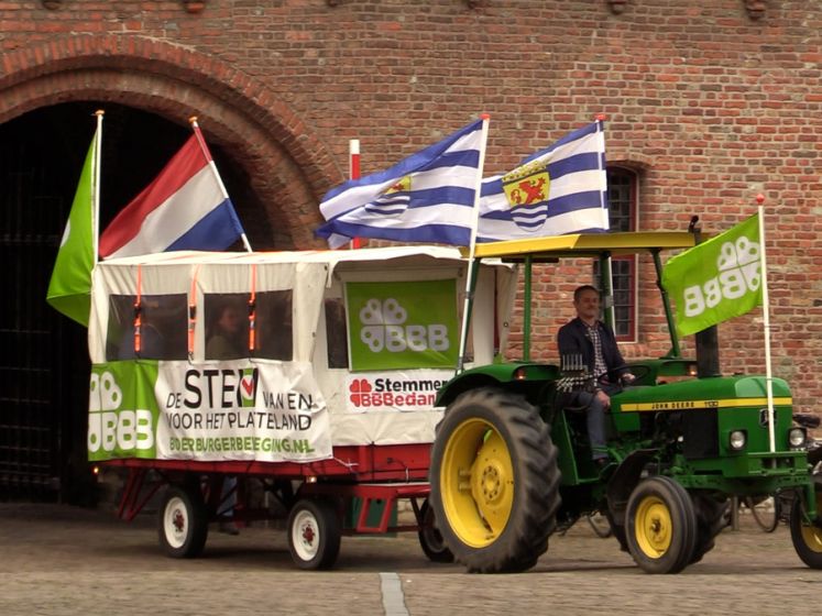 BBB'er Kees Hanse komt met de trekker naar het provinciehuis