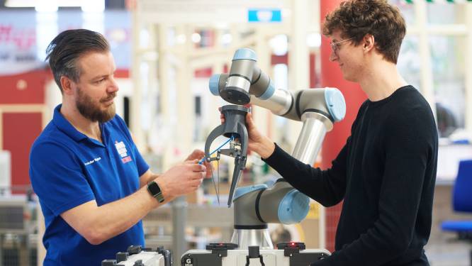 Ein-de-lijk raken techniekopleidingen in trek, maar is het genoeg? ‘De digitale wereld snakt naar makers’