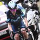 Annemiek Van Vleuten degradeert tegenstand in zware bergrit en neemt Tour in handen