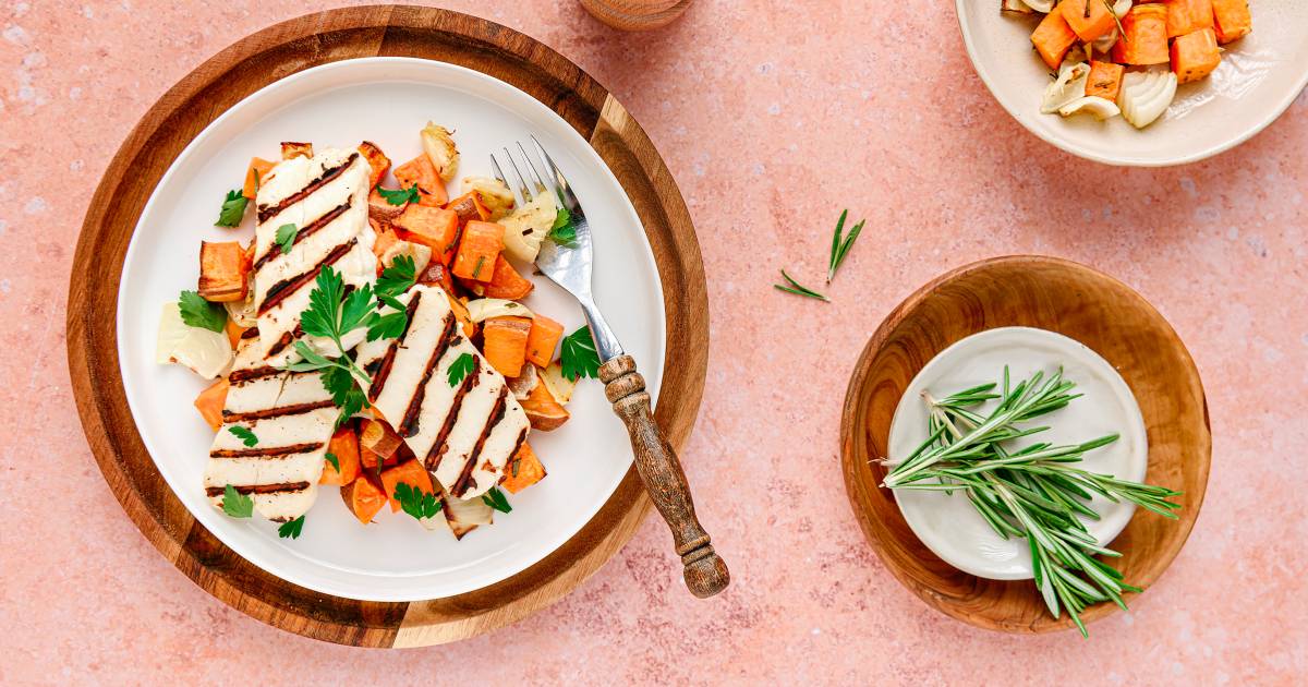 Wat Eten We Vandaag: Gegrilde zoete aardappel met halloumi - Provinciale Zeeuwse Courant