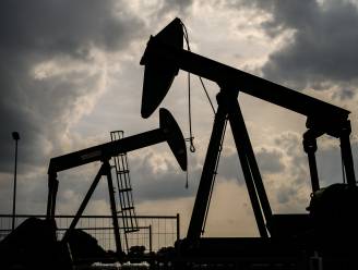 Oliekartel OPEC+ gaat dagelijks 500.000 olievaten minder oppompen