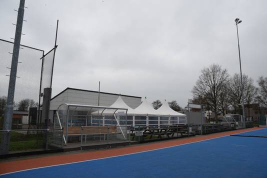 Het bestuur van de Mixed Hockey Club Goirle wil voor het semi-water hoofdveld graag een waterveld.