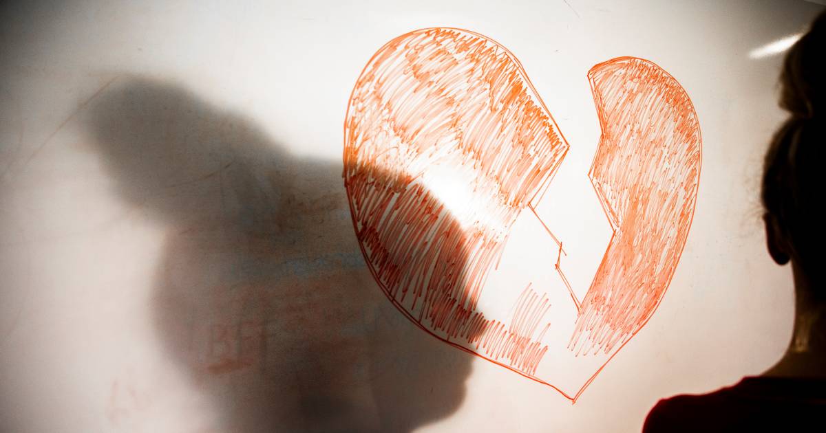 ,,Wat ik heb meegemaakt, kan elk kind overkomen. Daarvan ben ik overtuigd'', aldus Patricia....'Ik dacht altijd: iedereen zal wel zeggen dat het mijn eigen schuld is.”  .